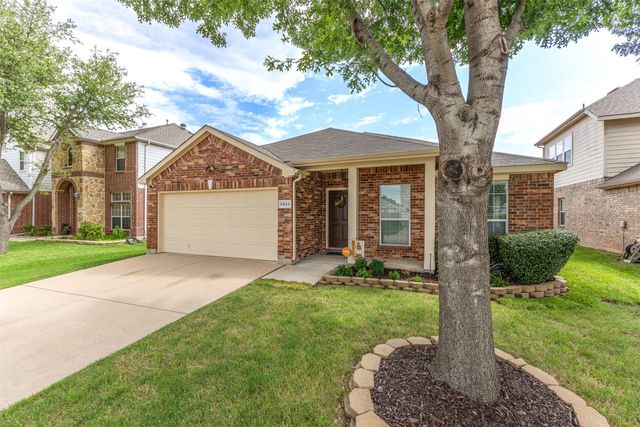 5824 Twilight Drive, Grand Prairie, TX 75052