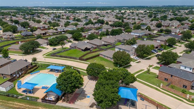 5824 Twilight Drive, Grand Prairie, TX 75052