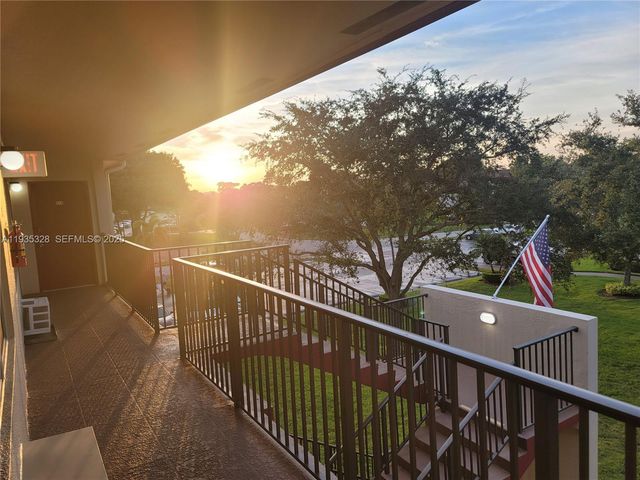 151 SW 134th Way 312N, Pembroke Pines, FL 33027