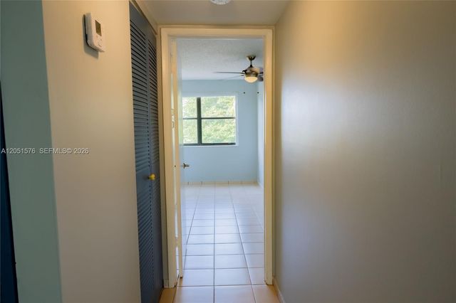 10000 NW 9th St Cir 21, Miami, FL 33172
