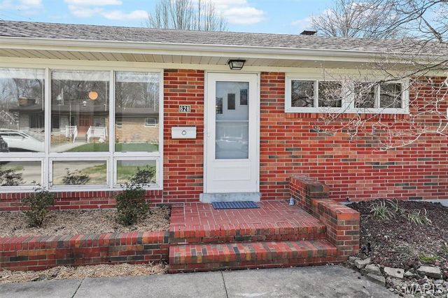 628 Roanoke Drive, Edwardsville, IL 62025