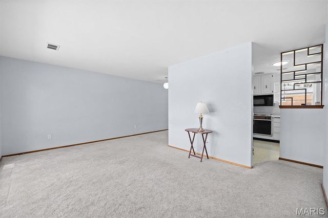 628 Roanoke Drive, Edwardsville, IL 62025