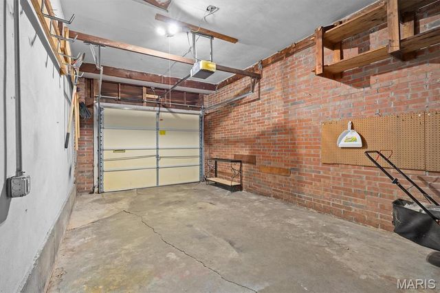 628 Roanoke Drive, Edwardsville, IL 62025