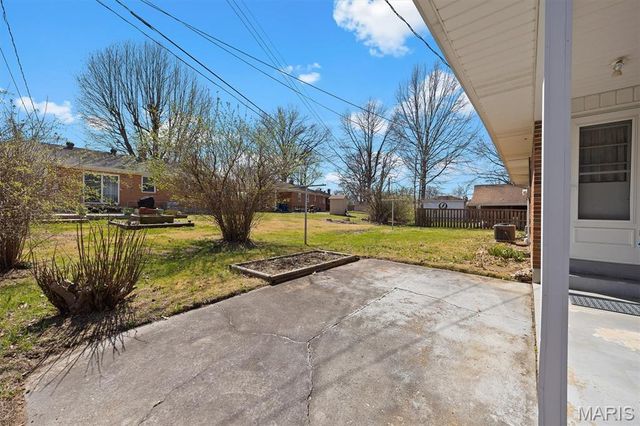 628 Roanoke Drive, Edwardsville, IL 62025