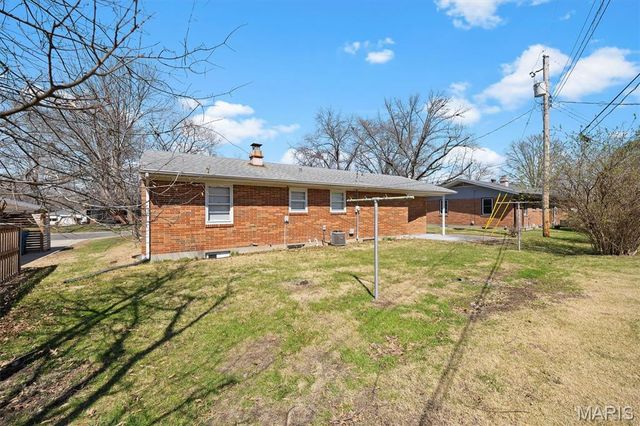 628 Roanoke Drive, Edwardsville, IL 62025