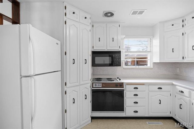 628 Roanoke Drive, Edwardsville, IL 62025