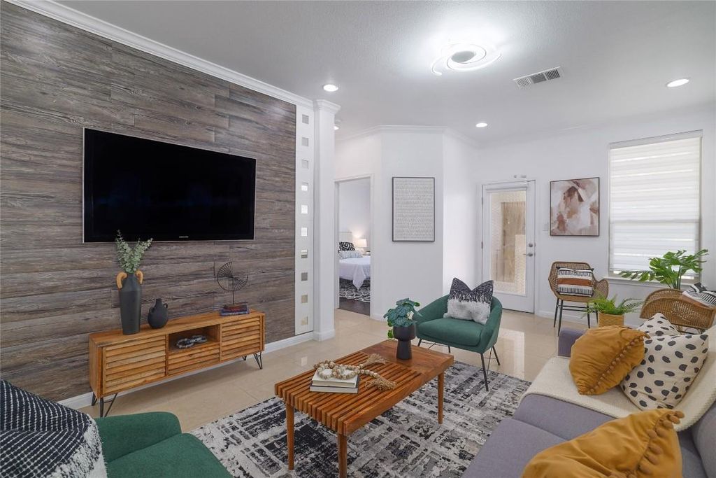 7300 Colina Vista VIS B, Austin, TX 78750
