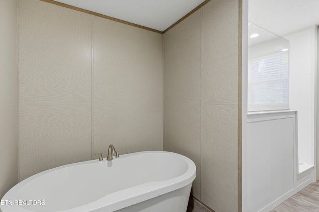 191 Pinecrest Drive, Loudon, TN 37774