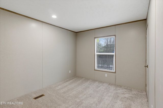 191 Pinecrest Drive, Loudon, TN 37774