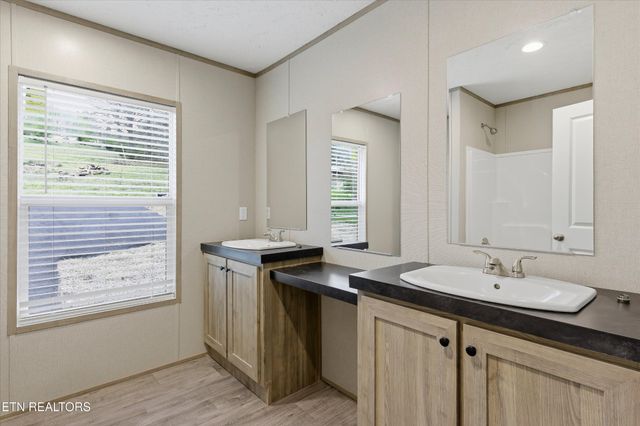 191 Pinecrest Drive, Loudon, TN 37774