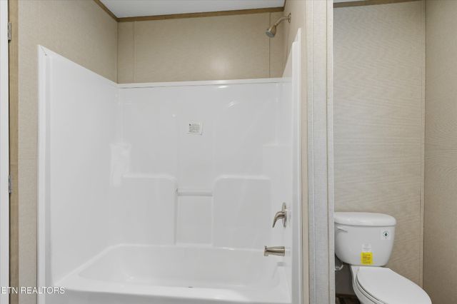 191 Pinecrest Drive, Loudon, TN 37774