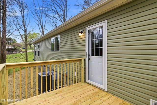 191 Pinecrest Drive, Loudon, TN 37774