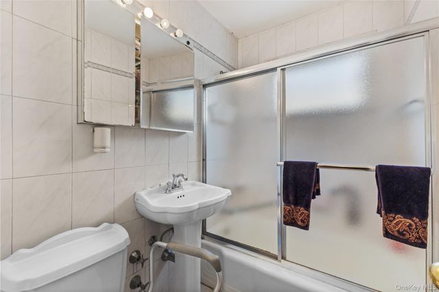 58 Lawrence Court A, White Plains, NY 10603