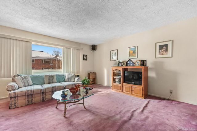 58 Lawrence Court A, White Plains, NY 10603