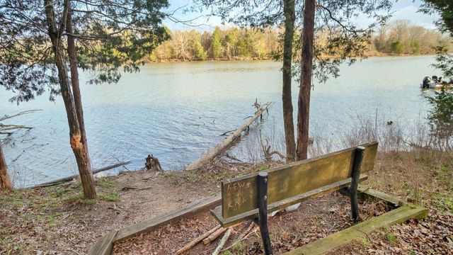 1018 STONEY BROOK PVT BEND, Gallatin, TN 37066