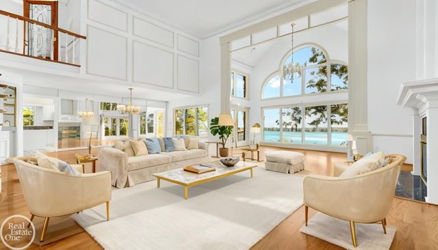 770 N Riverside Street, St Clair, MI 48079