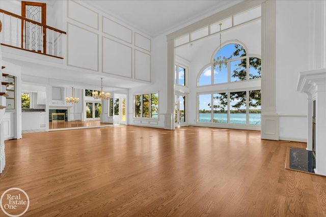 770 N Riverside Street, St Clair, MI 48079