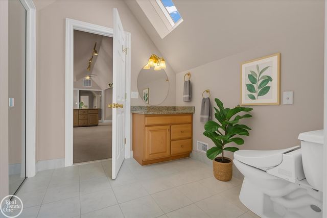 770 N Riverside Street, St Clair, MI 48079