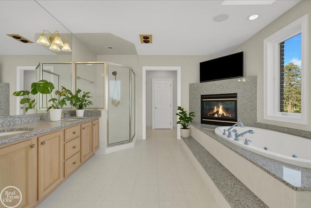 770 N Riverside Street, St Clair, MI 48079