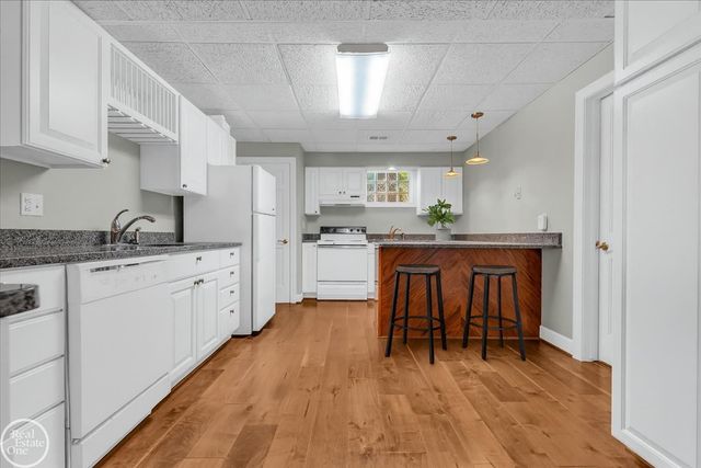 770 N Riverside Street, St Clair, MI 48079