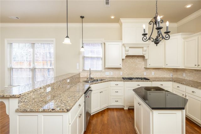 1888 N Candleshoe Drive, Fayetteville, AR 72701