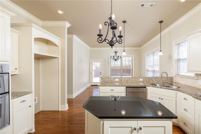 1888 N Candleshoe Drive, Fayetteville, AR 72701