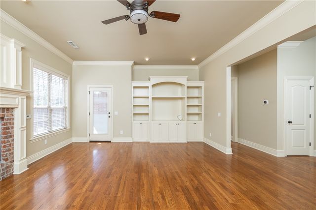 1888 N Candleshoe Drive, Fayetteville, AR 72701