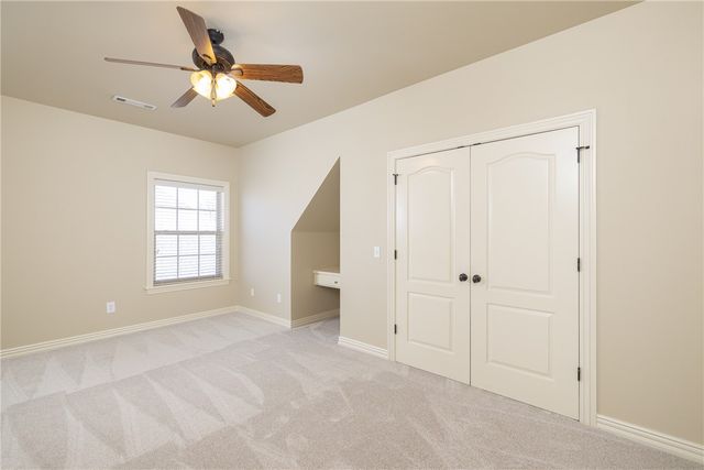 1888 N Candleshoe Drive, Fayetteville, AR 72701