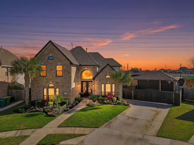 3305 Oak Dale Way, Seabrook, TX 77586