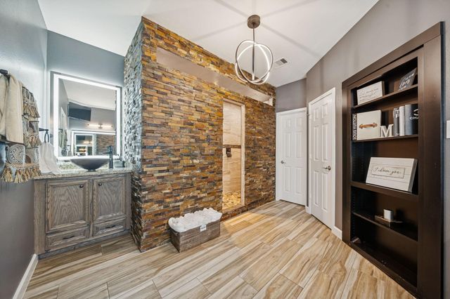 3305 Oak Dale Way, Seabrook, TX 77586