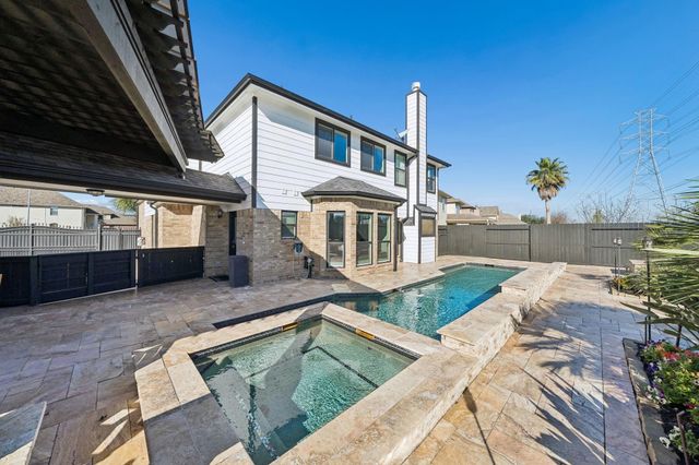 3305 Oak Dale Way, Seabrook, TX 77586