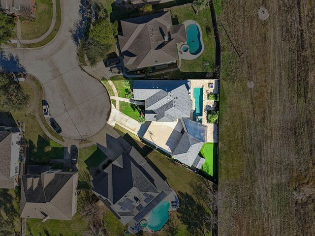 3305 Oak Dale Way, Seabrook, TX 77586