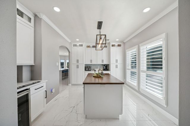 3305 Oak Dale Way, Seabrook, TX 77586