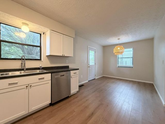 4849 Herndon Drive, Columbus, OH 43221
