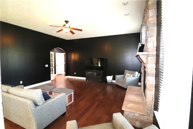 10509 Wallingsford Circle, Centerville, OH 45458