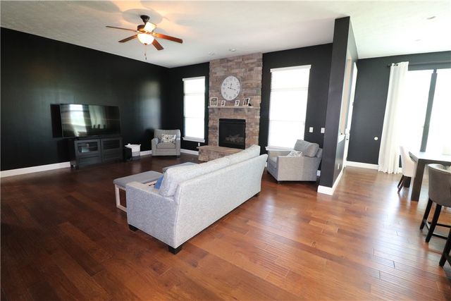10509 Wallingsford Circle, Centerville, OH 45458