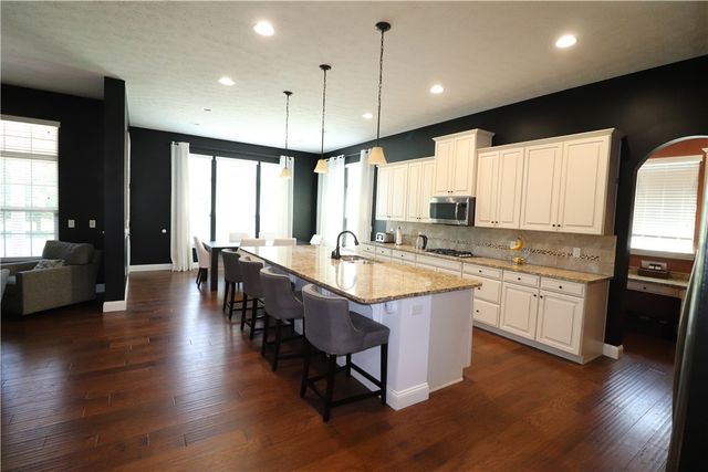 10509 Wallingsford Circle, Centerville, OH 45458