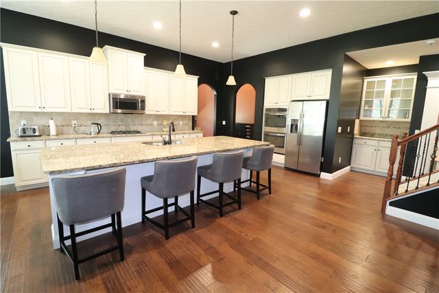 10509 Wallingsford Circle, Centerville, OH 45458