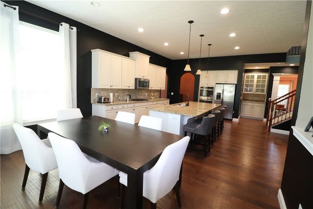 10509 Wallingsford Circle, Centerville, OH 45458