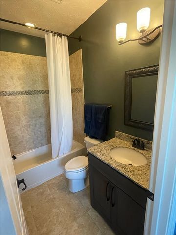 10509 Wallingsford Circle, Centerville, OH 45458
