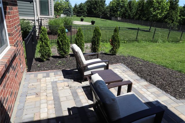 10509 Wallingsford Circle, Centerville, OH 45458