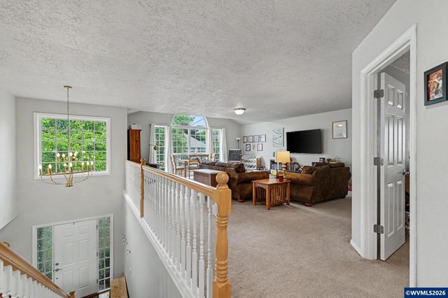 151 Breyonna Wy, Silverton, OR 97381
