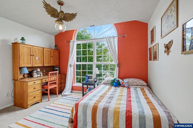 151 Breyonna Wy, Silverton, OR 97381
