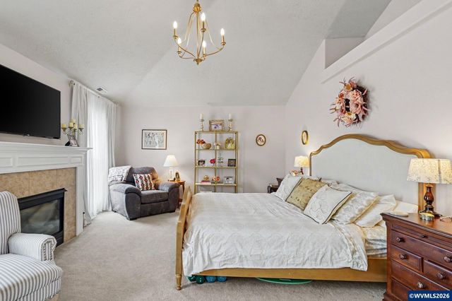 151 Breyonna Wy, Silverton, OR 97381