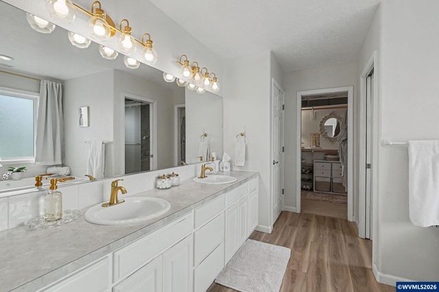 151 Breyonna Wy, Silverton, OR 97381