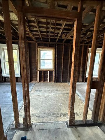 2510 Montgall Avenue, Kansas City, MO 64127