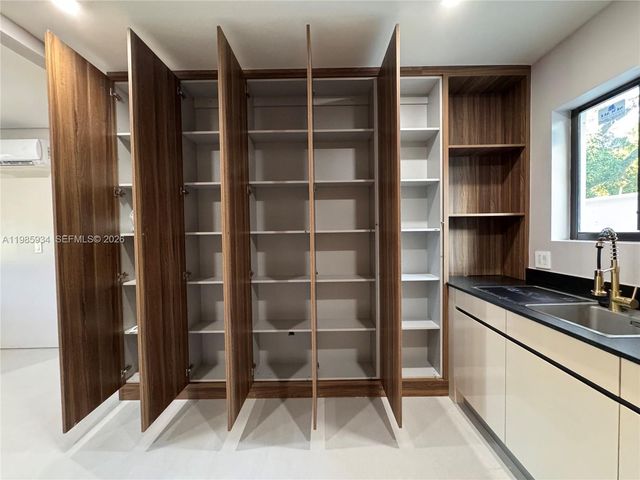 8931 NE 2nd Ave S4, El Portal, FL 33138