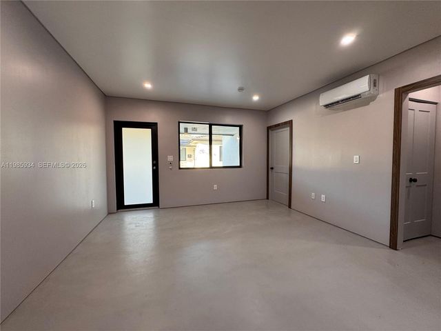 8931 NE 2nd Ave S4, El Portal, FL 33138