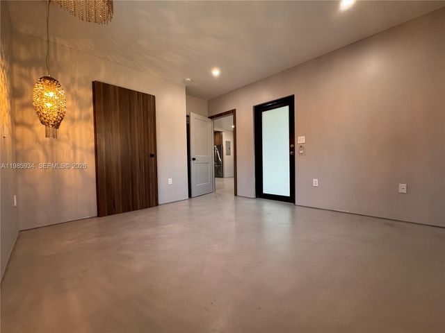 8931 NE 2nd Ave S4, El Portal, FL 33138