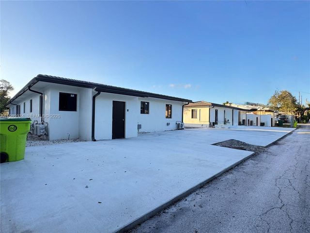 8931 NE 2nd Ave S4, El Portal, FL 33138